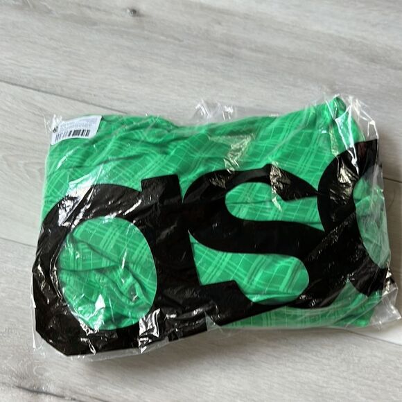 Elegant Green Pleated Dress - Picture 5 of 6